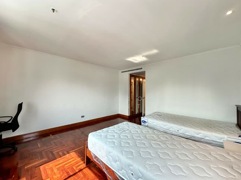Kallista Mansion, Bangkok, 64 Soi Sukhumvit 11, Khlongtoei Nua, Watthana, Bangkok, 3 Bedrooms, 315 sqm, Condo For Sale, by Bangkok Residential, 500415983 - DDproperty.com