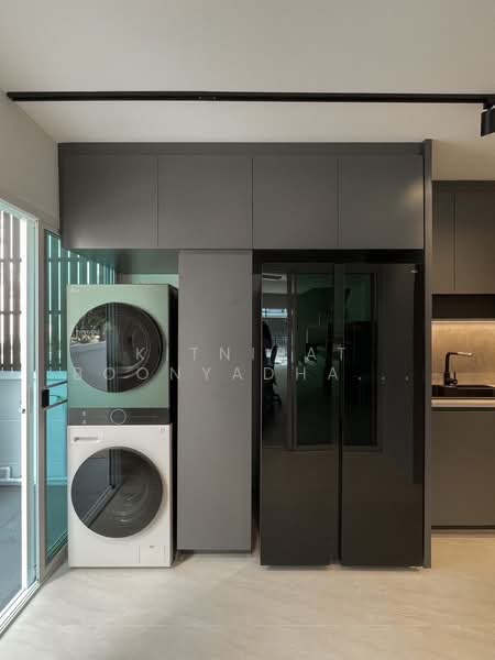 The Metro Rama 9, Bangkok, Soi 3/2, Prawet, Bangkok, 3 Bedrooms, 204 sqm, Townhouse For Rent, by Kitnipat Boonyadhammakul, 500415995 - DDproperty.com