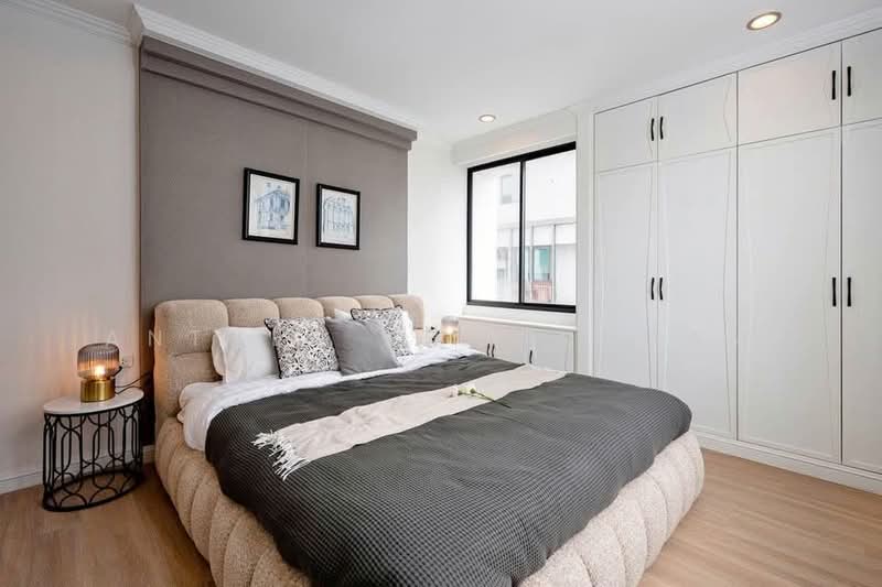 Las Colinas, Bangkok, Sukhumvit 21 Road, Khlongtoei Nua, Watthana, Bangkok, 3 Bedrooms, 240 sqm, Condo For Sale, by Anthea Khwanngam, 500416038 - DDproperty.com