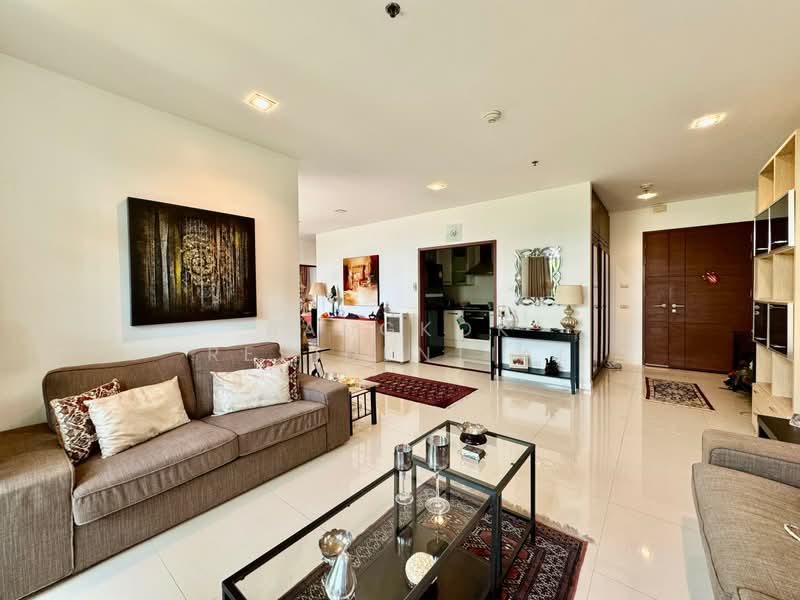 Sukhumvit City Resort, Bangkok, 51 Soi Sukhumvit 11, Khlongtoei Nua, Watthana, Bangkok, 3 Bedrooms, 201 sqm, Condo For Sale, by Bangkok Residential, 500416058 - DDproperty.com