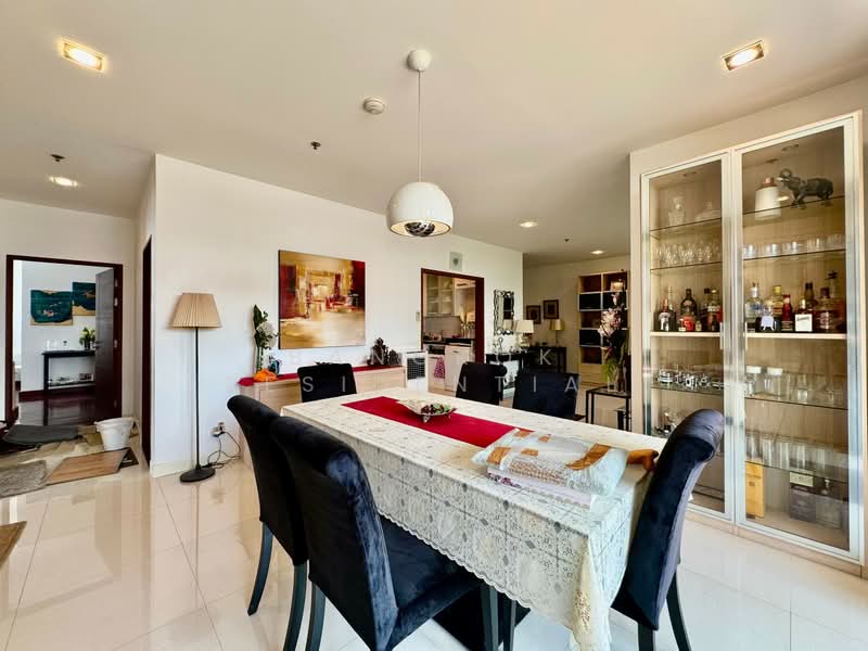 Sukhumvit City Resort, Bangkok, 51 Soi Sukhumvit 11, Khlongtoei Nua, Watthana, Bangkok, 3 Bedrooms, 201 sqm, Condo For Sale, by Bangkok Residential, 500416058 - DDproperty.com