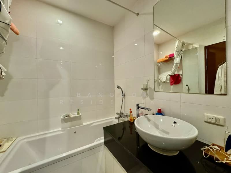 Sukhumvit City Resort, Bangkok, 51 Soi Sukhumvit 11, Khlongtoei Nua, Watthana, Bangkok, 3 Bedrooms, 201 sqm, Condo For Sale, by Bangkok Residential, 500416058 - DDproperty.com