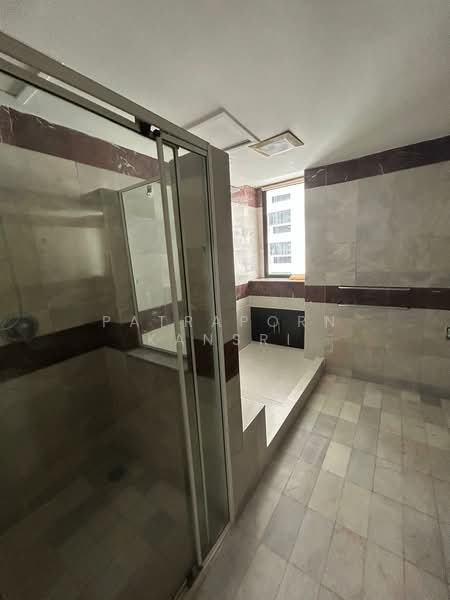 President Park Sukhumvit 24, Bangkok, 99 Sukhumvit 24 Alley, Khlongtoei Nua, Watthana, Bangkok, 3 Bedrooms, 260 sqm, Condo For Rent, by Patraporn Kansri, 500416082 - DDproperty.com