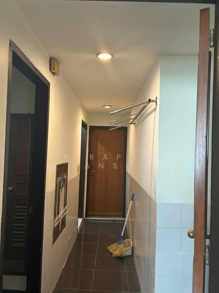 President Park Sukhumvit 24, Bangkok, 99 Sukhumvit 24 Alley, Khlongtoei Nua, Watthana, Bangkok, 3 Bedrooms, 260 sqm, Condo For Rent, by Patraporn Kansri, 500416082 - DDproperty.com
