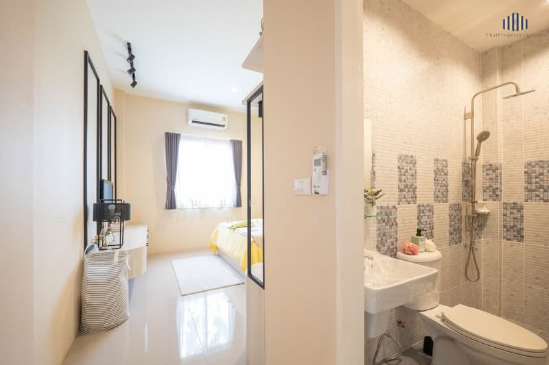 Brandnew singlestorey modern semidetached homes, Chon Buri (Pattaya), Khlong Tamru, Muang Chon Buri, Chon Buri (Pattaya), 2 Bedrooms, 95 sqm, Semi-Detached House (Twin House) For Sale, by บ้านแฝด มือ1 ชั้นเดียว สไตล์โมเดิร์น โครงการ อีสทาวน์ ชลบุรี อมตะนคร, 500416171 - DDproperty.com