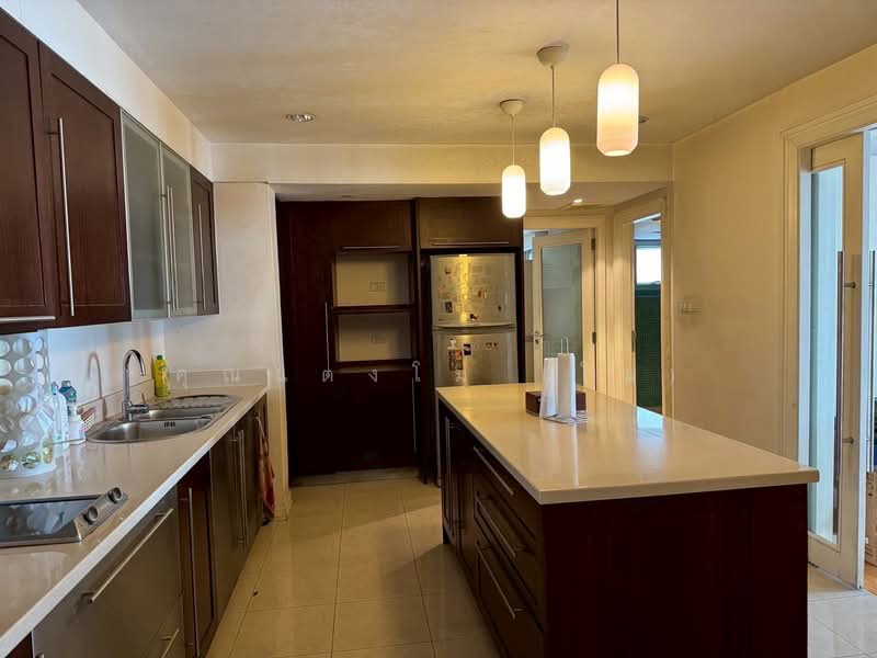 Brighton Place, Bangkok, Rama 9, Bang Kapi, Huai Khwang, Bangkok, 3 Bedrooms, 233 sqm, Condo For Sale, by คุณแตงโม (โม), 500416179 - DDproperty.com