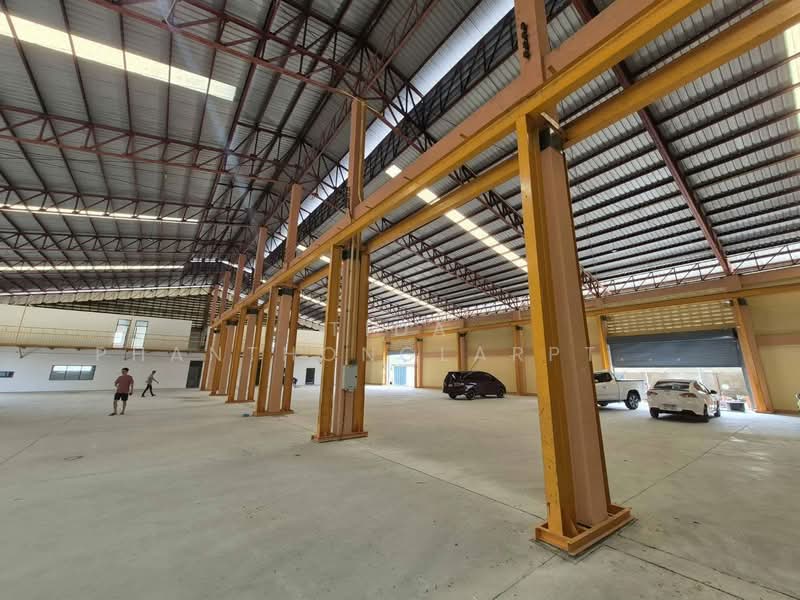 ให้เช่า โกดังพร้อมสำนักงาน พุทธบูชา (Phutthabucha) 2160 ตร.ม, Bangkok, Bangmot, Chom Thong, Bangkok, , 2,160 sqm, Warehouse/Factory For Rent, by Tida phanthonglarptawee, 500416260 - DDproperty.com