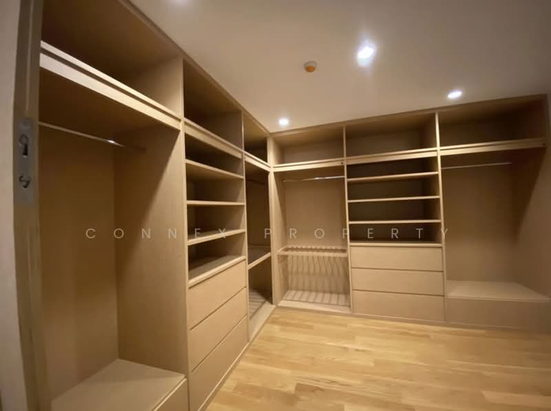 Vana Residence Sukhumvit 26, Bangkok, 38 Soi Attrakravee1, Sukhumvit 26 Road, Khong Tan, Khlong Toei, Bangkok, 4 Bedrooms, 380 sqm, Condo For Rent, by Connex Property, 500416264 - DDproperty.com