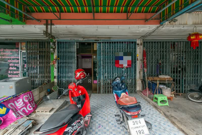 อาคารพาณิชย์ ซอยวัดศรีประวัติ, Nonthaburi, Plai Bang, Bang Kruai, Nonthaburi, , 140 sqm, Shophouse For Sale, by Pimlada Lertritrungmanee, 500416267 - DDproperty.com