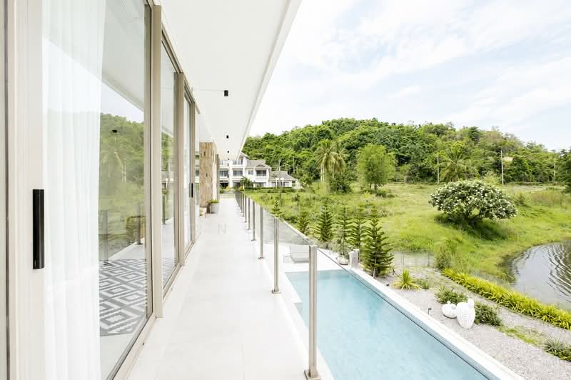 Palm Hills Golf Club and Residence, Phetchaburi, 1444 Phet Kasem Rd, Cha-am, Cha-Am, Phetchaburi, 6 Bedrooms, 900 sqm, Condo For Sale, by Chuanpit Tongmanee, 500416268 - DDproperty.com