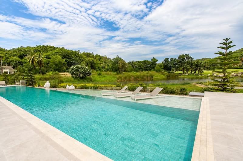 Palm Hills Golf Club and Residence, Phetchaburi, 1444 Phet Kasem Rd, Cha-am, Cha-Am, Phetchaburi, 6 Bedrooms, 900 sqm, Condo For Sale, by Chuanpit Tongmanee, 500416268 - DDproperty.com