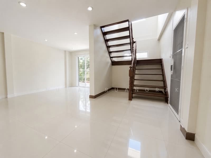 Maneeya 3, Nonthaburi, Sai Ma, Muang Nonthaburi, Nonthaburi, 9 Bedrooms, 160 sqm, Single Detached House For Sale, by Panuwat Ruangrak, 500416302 - DDproperty.com