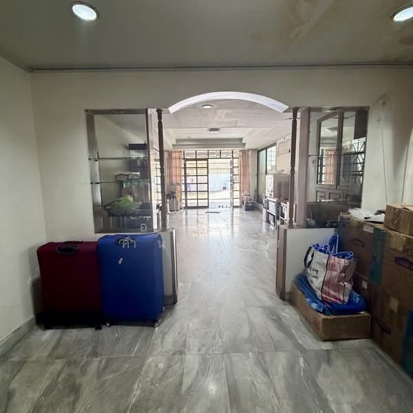 ขายบ้านเดี่ยวพร้อมบ้าน 2 หลัง บนที่ดิน 215 ตารางวา เสนานิคม 1 เกษตร–ลาดพร้าว, กรุงเทพ, เสนานิคม, จตุจักร, กรุงเทพ, 900 ตร.ม., บ้านเดี่ยว ขาย, โดย อลงกต คำนวรพร, 500416305 - DDproperty.com