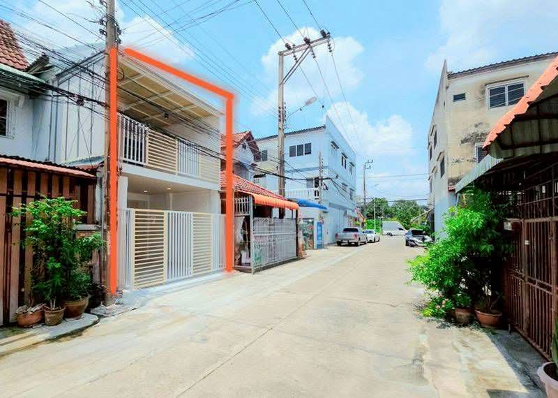 หมู่บ้านพรทิพย์, Nonthaburi, Bang Sri Muang, Muang Nonthaburi, Nonthaburi, 2 Bedrooms, 68 sqm, Townhouse For Sale, by สรภพ ยอดไชย (สีฝุ่น), 500416345 - DDproperty.com