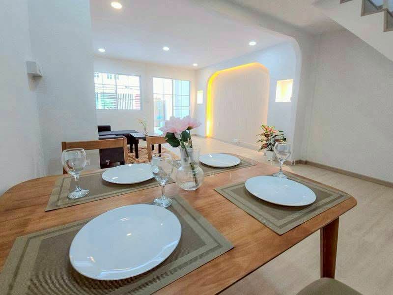 หมู่บ้านพรทิพย์, Nonthaburi, Bang Sri Muang, Muang Nonthaburi, Nonthaburi, 2 Bedrooms, 68 sqm, Townhouse For Sale, by สรภพ ยอดไชย (สีฝุ่น), 500416345 - DDproperty.com