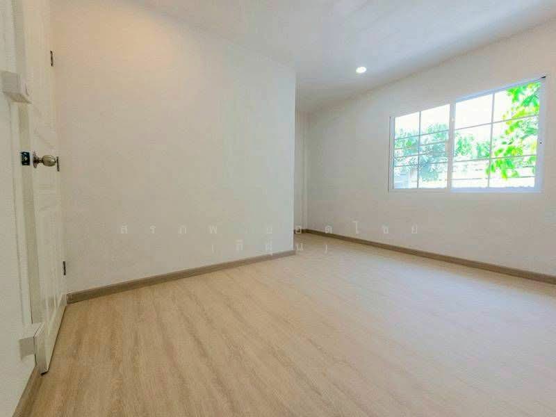 หมู่บ้านพรทิพย์, Nonthaburi, Bang Sri Muang, Muang Nonthaburi, Nonthaburi, 2 Bedrooms, 68 sqm, Townhouse For Sale, by สรภพ ยอดไชย (สีฝุ่น), 500416345 - DDproperty.com