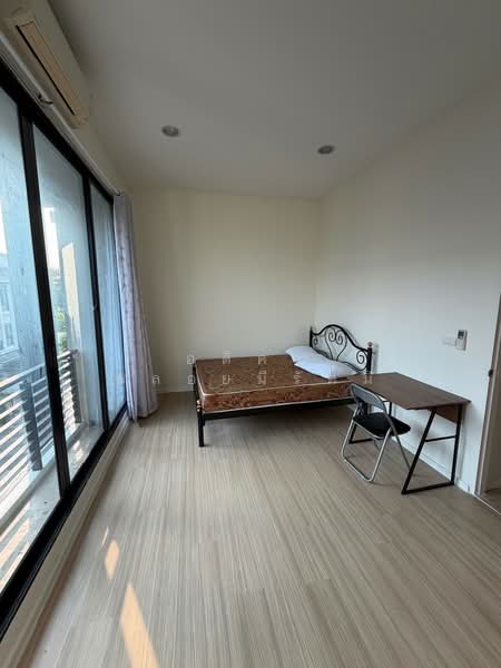 Baan Klang Muang Rattanathibet : บ้านกลางเมือง รัตนาธิเบศร์, นนทบุรี, ซอยเลี่ยงเมืองนนทบุรี 10, บางกระสอ, เมืองนนทบุรี, นนทบุรี, 120 ตร.ม., ทาวน์เฮ้าส์ ให้เช่า, โดย อดิศร พลอยมีรัศมี, 500416348 - DDproperty.com