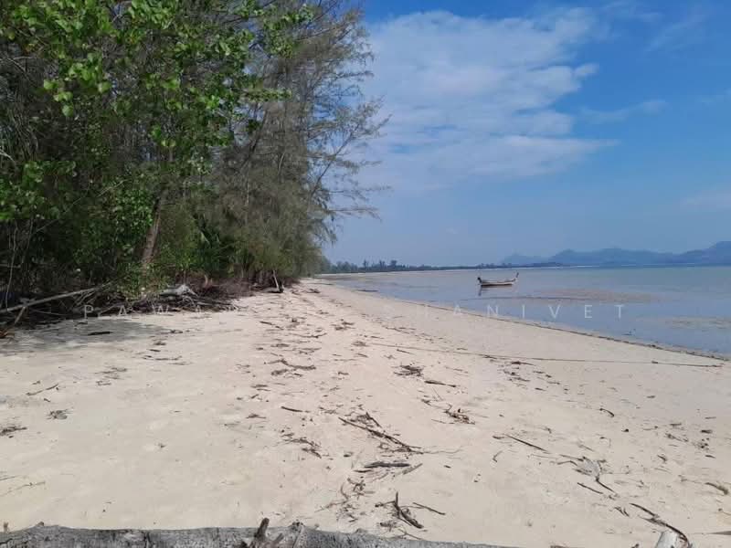 Koh Yao Yai, Phang Nga: Vacant beachfront land, Phangnga, Ko Yao Yai, Ko Yao, Phangnga, , 16,940 sqm, Land For Sale, by Pawarisa Shanivet, 500416368 - DDproperty.com