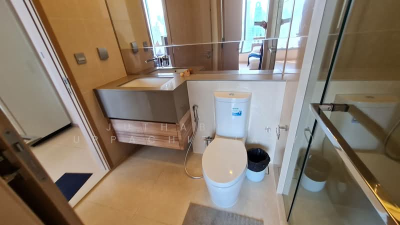 The Esse Asoke, Bangkok, 333 Soi Sukhumvit 21, Sukhumvit Road, Khlongtoei Nua, Watthana, Bangkok, 2 Bedrooms, 76 sqm, Condo For Rent, by Juthabhorn Uppachit (Amy), 500416387 - DDproperty.com