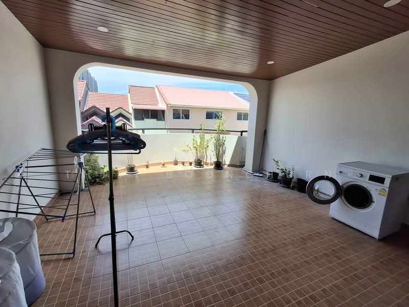 Townhouse, 3 Beds Near BTS Punnawithi, Bangkok, Bang Chak, Phra Khanong, Bangkok, 3 Bedrooms, 180 sqm, Townhouse For Rent, by Thiti Boonchurn, 500416412 - DDproperty.com