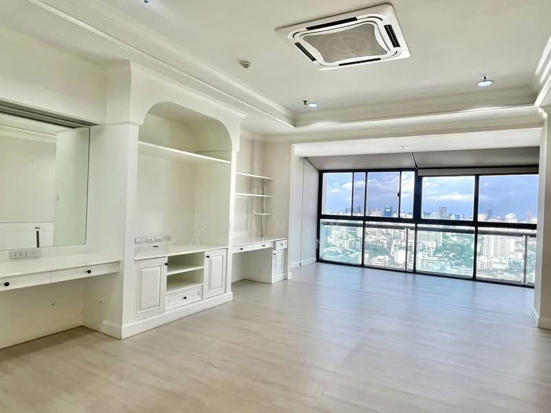 G.P. Grande Tower, Bangkok, 55 Sukhumvit 23, Khlongtoei Nua, Watthana, Bangkok, 4 Bedrooms, 600 sqm, Condo For Rent, by Chanon Phangchienghien, 500416420 - DDproperty.com