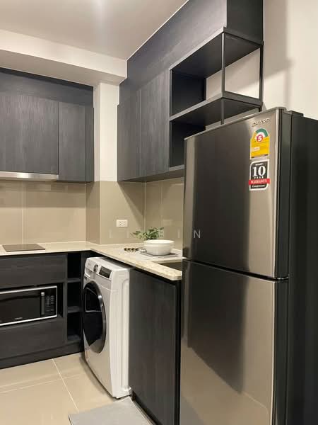 XT Huaikhwang, Bangkok, 244 Ratchadaphisek Road, Huai Khwang, Bangkok, 1 Bedroom, 35 sqm, Condo For Rent, by Li Bin, 500416425 - DDproperty.com