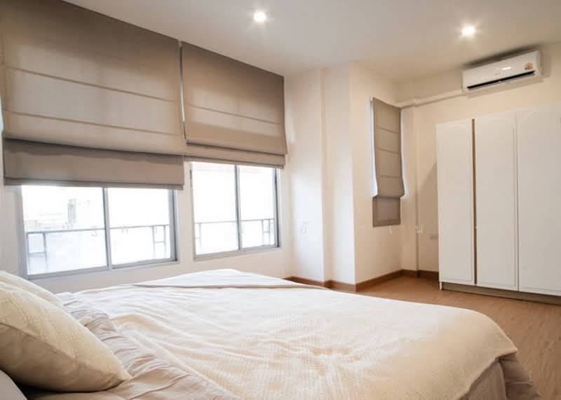Baan Klang Muang British Town Srinakarin : บ้านกลางเมือง บริติช ทาวน์ ศรีนครินทร์, สมุทรปราการ, ซอยบ้านกลางเมือง บริติช ทาวน์ ศรีนครินทร์, บางแก้ว, บางพลี, สมุทรปราการ, 230 ตร.ม., ทาวน์เฮ้าส์ ให้เช่า, โดย นัฐพงค์ มณีอัครเนตร, 500416498 - DDproperty.com