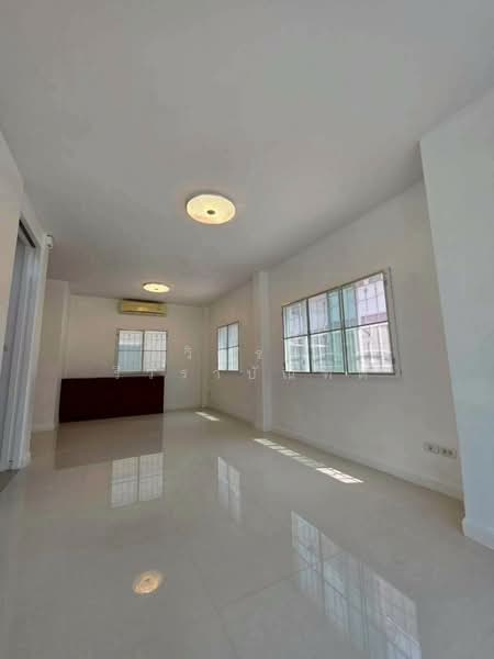 Baan Lalin Inthepark Wongwaen-Thepharak, Samut Prakan, Thepharak Road, Phreak Sa Mai, Muang Samut Prakarn, Samut Prakan, 3 Bedrooms, 155 sqm, Single Detached House For Sale, by วิฑูรย์ รีวราบัณฑิต, 500416503 - DDproperty.com