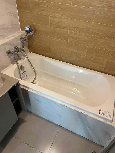 Taka Haus, Bangkok, 99 Soi Ekamai 10, Khlong Tan Nua, Watthana, Bangkok, 2 Bedrooms, 59 sqm, Condo For Rent, by Sivana Estate, 500416557 - DDproperty.com