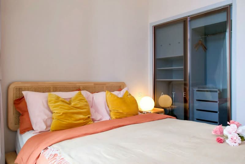 SOHO Bangkok Ratchada, Bangkok, 74 Pracha Rat Bamphen Rd, Huai Khwang, Bangkok, 2 Bedrooms, 48 sqm, Condo For Rent, by Sivana Estate, 500416561 - DDproperty.com