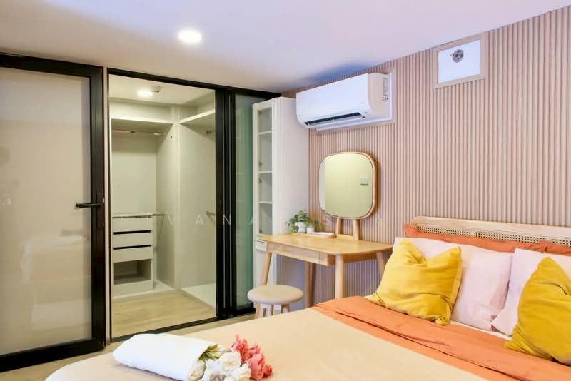 SOHO Bangkok Ratchada, Bangkok, 74 Pracha Rat Bamphen Rd, Huai Khwang, Bangkok, 2 Bedrooms, 48 sqm, Condo For Rent, by Sivana Estate, 500416561 - DDproperty.com