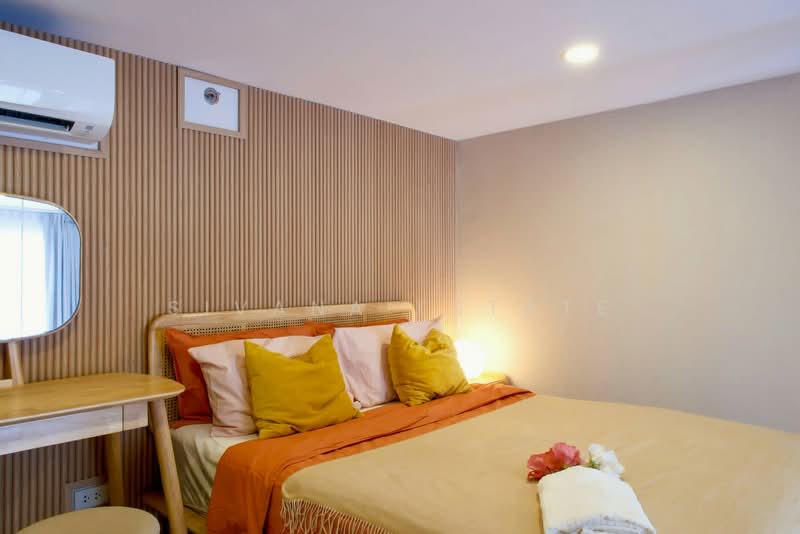 SOHO Bangkok Ratchada, Bangkok, 74 Pracha Rat Bamphen Rd, Huai Khwang, Bangkok, 2 Bedrooms, 48 sqm, Condo For Rent, by Sivana Estate, 500416561 - DDproperty.com