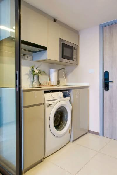 SOHO Bangkok Ratchada, Bangkok, 74 Pracha Rat Bamphen Rd, Huai Khwang, Bangkok, 2 Bedrooms, 48 sqm, Condo For Rent, by Sivana Estate, 500416561 - DDproperty.com