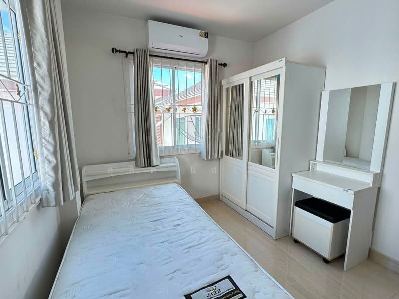 ให้เช่าบ้านแฝด ม.ธาดาทาวน์ อัสสัมชัญ ศรีราชา, Chon Buri (Pattaya), Surasak, Si Racha, Chon Buri (Pattaya), 3 Bedrooms, 100 sqm, Semi-Detached House (Twin House) For Rent, by Dusit Saengfa, 500416568 - DDproperty.com
