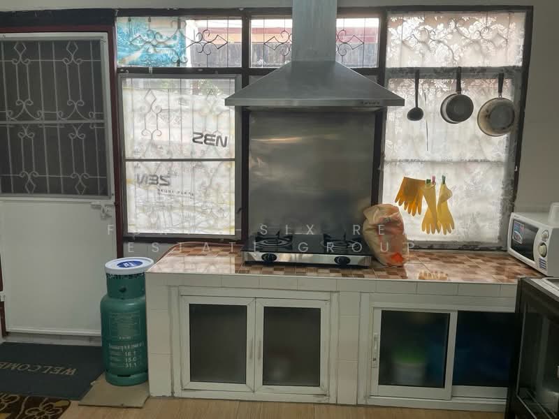 ทาวน์โฮม 3 ชั้น 400 ม. จาก Ratchada MRT, Bangkok, Jom Phon, Chatuchak, Bangkok, 3 Bedrooms, 170 sqm, Townhouse For Rent, by Forty-Six Real Estate Group, 500416580 - DDproperty.com