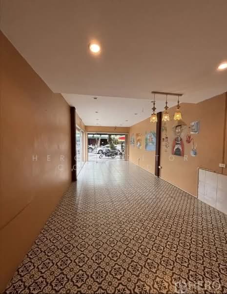 For Rent Retail Space 82 sqm near BTS Saint Louis, Sathon Bangkok HRE01060, Bangkok, Thung Wat Don, Sathon, Bangkok, , 82 sqm, Retail Space For Rent, by Hero Realtor Co., Ltd., 500416642 - DDproperty.com