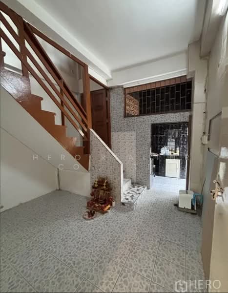 For Rent Retail Space 82 sqm near BTS Saint Louis, Sathon Bangkok HRE01060, Bangkok, Thung Wat Don, Sathon, Bangkok, , 82 sqm, Retail Space For Rent, by Hero Realtor Co., Ltd., 500416642 - DDproperty.com