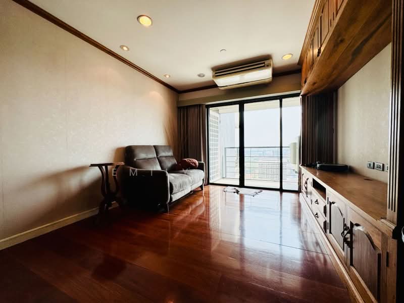 Sathorn Gardens : สาธร การ์เด้นส์, กรุงเทพ, 39 ถนนสาธรใต้, ทุ่งมหาเมฆ, สาทร, กรุงเทพ, 93 ตร.ม., คอนโด ขาย, โดย Emily Bada, 500416650 - DDproperty.com