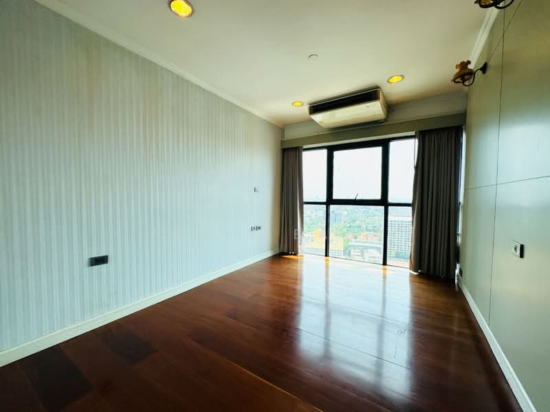 Sathorn Gardens, Bangkok, 39 South Sathorn Road, Thung Maha Mek, Sathon, Bangkok, 2 Bedrooms, 93 sqm, Condo For Sale, by Emily Bada, 500416650 - DDproperty.com