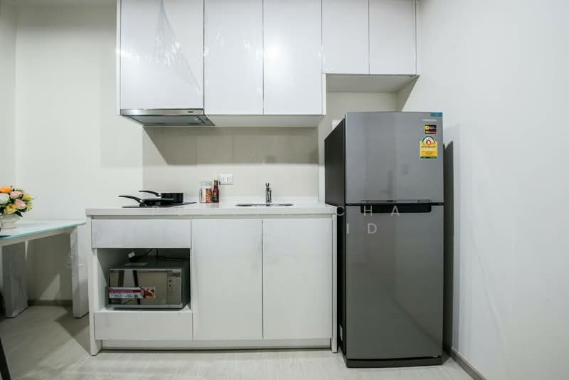 Rhythm Sukhumvit 42 : ริทึ่ม สุขุมวิท 42, กรุงเทพ, ซอยสุขุมวิท 42, พระโขนง, คลองเตย, กรุงเทพ, 35 ตร.ม., คอนโด ให้เช่า, โดย Ploypatcha Chomchid, 500416653 - DDproperty.com