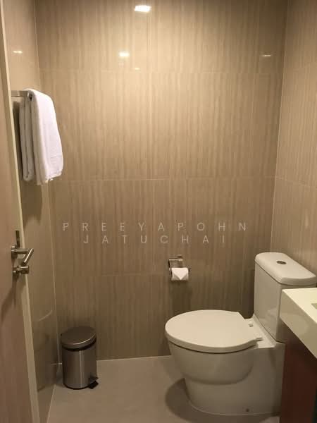 Downtown Forty Nine, Bangkok, Sukhumvit 39 Road, Khlong Tan Nua, Watthana, Bangkok, 2 Bedrooms, 63 sqm, Condo For Sale, by Preeyapohn Jatuchai, 500416688 - DDproperty.com
