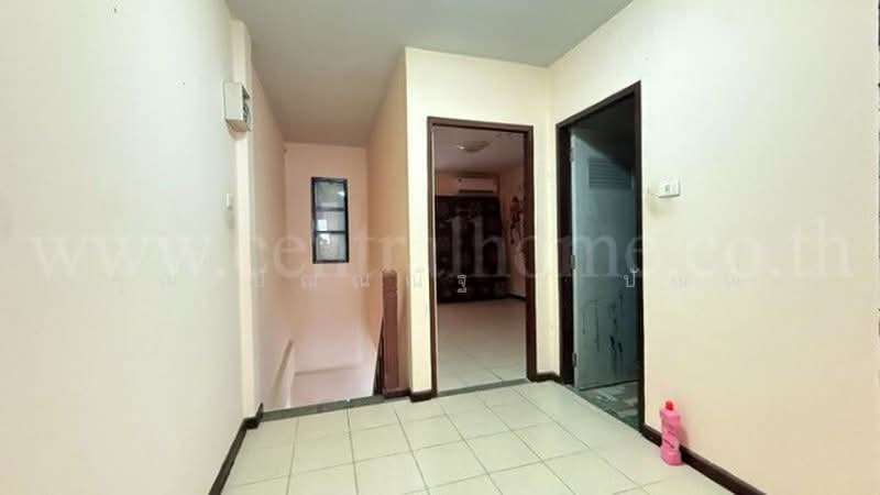 Moobaan K.C. Ramintra 7, Bangkok, Sam Wa Tawan Tok, Khlong Sam Wa, Bangkok, 2 Bedrooms, 100 sqm, Townhouse For Sale, by คุณ ปัณณณัฐ ( ปัณณ์ ), 500416747 - DDproperty.com