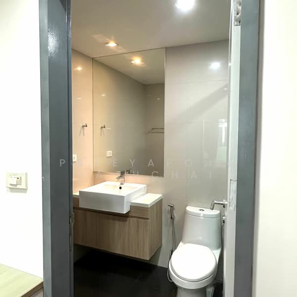 Noble Remix, Bangkok, 772 Soi Sukhumvit 36, Sukhumvit Road, Khong Tan, Khlong Toei, Bangkok, 1 Bedroom, 43 sqm, Condo For Sale, by Preeyapohn Jatuchai, 500416791 - DDproperty.com