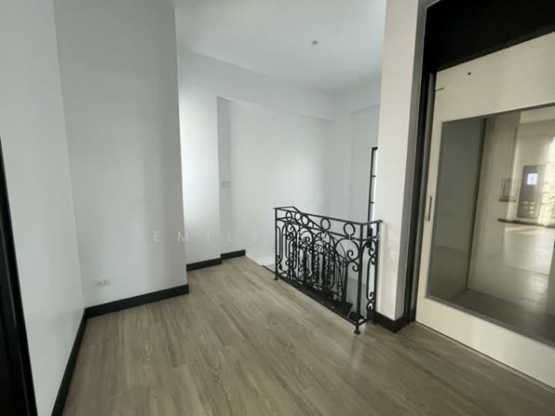 Maison Blanche – Sukhumvit 67, Bangkok, 59 Soi Sukhumvit 67, Phra Kanong Nua, Watthana, Bangkok, 4 Bedrooms, 280 sqm, Single Detached House For Rent, by Emily Bada, 500416816 - DDproperty.com