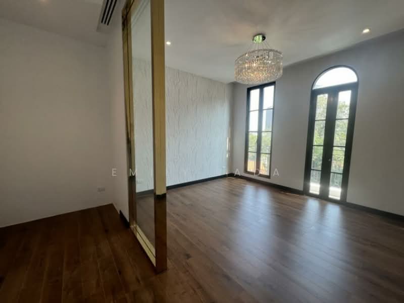 Maison Blanche – Sukhumvit 67, Bangkok, 59 Soi Sukhumvit 67, Phra Kanong Nua, Watthana, Bangkok, 4 Bedrooms, 280 sqm, Single Detached House For Rent, by Emily Bada, 500416816 - DDproperty.com