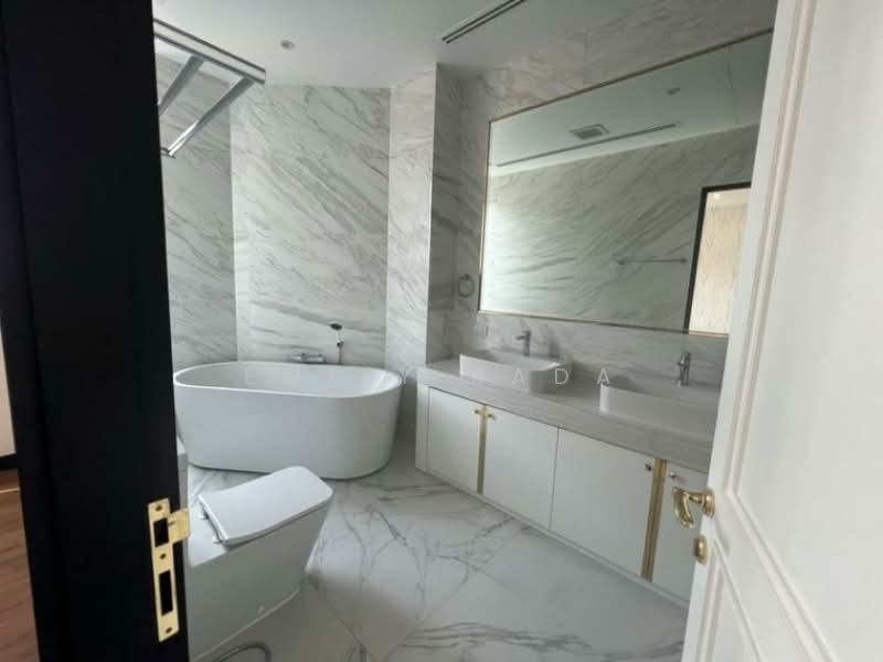 Maison Blanche – Sukhumvit 67, Bangkok, 59 Soi Sukhumvit 67, Phra Kanong Nua, Watthana, Bangkok, 4 Bedrooms, 280 sqm, Single Detached House For Rent, by Emily Bada, 500416816 - DDproperty.com