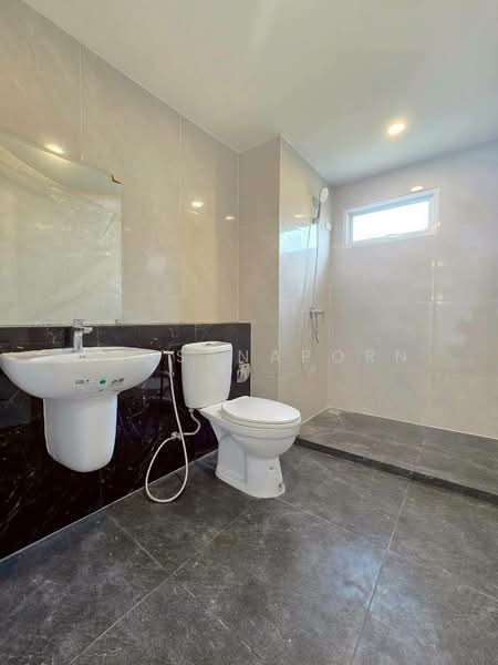 เทรนดี้ ธารา, Bangkok, Rat Phatthana, Saphan Sung, Bangkok, 4 Bedrooms, 160 sqm, Single Detached House For Sale, by Angsanaporn D, 500416858 - DDproperty.com