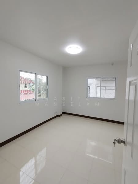บ้าน 2-ห้องนอน, กรุงเทพ, ดอกไม้, ประเวศ, กรุงเทพ, 140 ตร.ม., บ้านเดี่ยว ขาย, โดย Rasita Maneelam, 500416885 - DDproperty.com
