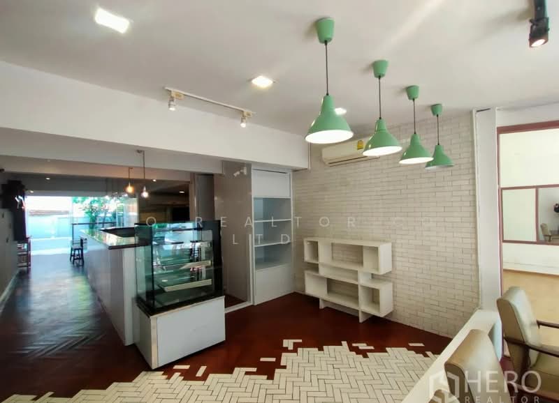For Rent Retail Space 150 sqm near BTS Ekkamai, Watthana Bangkok BRE18578, Bangkok, Khlong Tan Nua, Watthana, Bangkok, , 150 sqm, Retail Space For Rent, by Hero Realtor Co., Ltd., 500416968 - DDproperty.com