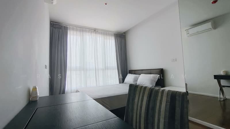 15 Sukhumvit Residences, Bangkok, Soi Sukhumvit 15, Khlongtoei Nua, Watthana, Bangkok, 2 Bedrooms, 81 sqm, Condo For Rent, by Rasita Maneelam, 500416971 - DDproperty.com